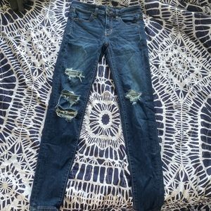 skinny american eagle jeans with rips